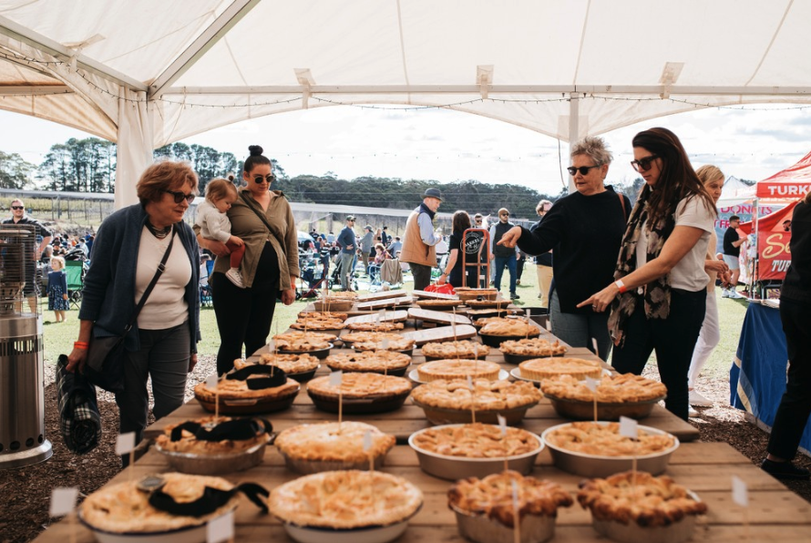 People look at apple pies